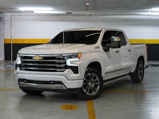 CHEVROLET SILVERADO 5.3 V8 GASOLINA 1500 HIGH COUNTRY 4X4 AUTOMÁTICO